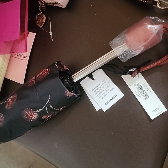 Coach Cherry Pattern Umbrella Nwt - Picture 3 of 4